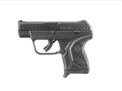 Pistola RUGER LCP II 380 AUTO Pavonada-Sintética 06 Tiros cañón de 2.75″, con 01 cacerina.